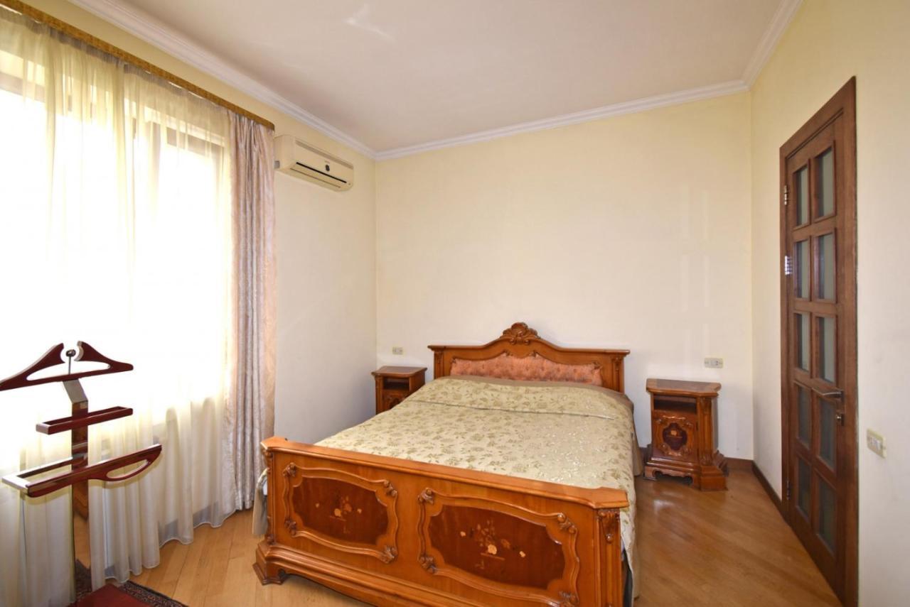 Homestay At City Center Erywań Zewnętrze zdjęcie