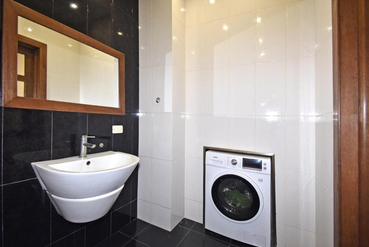 Homestay At City Center Erywań Zewnętrze zdjęcie