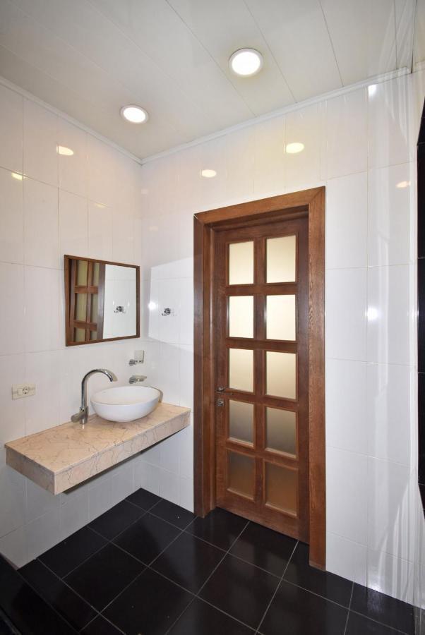 Homestay At City Center Erywań Zewnętrze zdjęcie