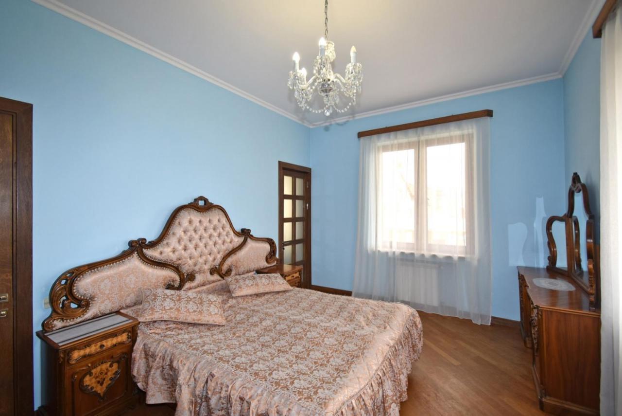 Homestay At City Center Erywań Zewnętrze zdjęcie