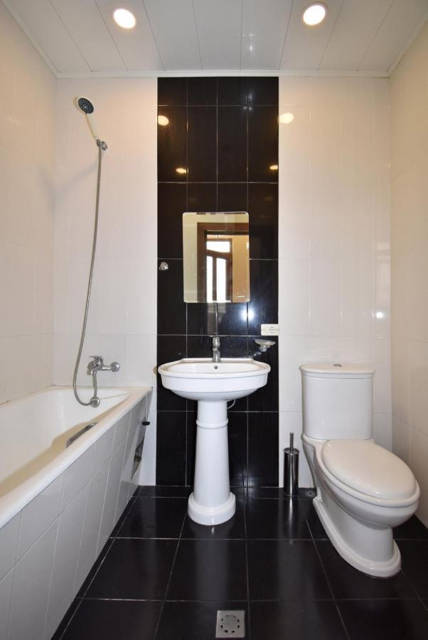 Homestay At City Center Erywań Zewnętrze zdjęcie