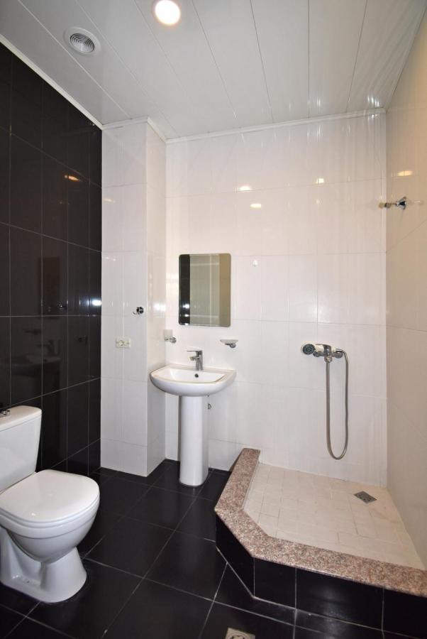 Homestay At City Center Erywań Zewnętrze zdjęcie