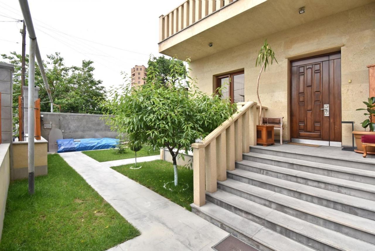 Homestay At City Center Erywań Zewnętrze zdjęcie