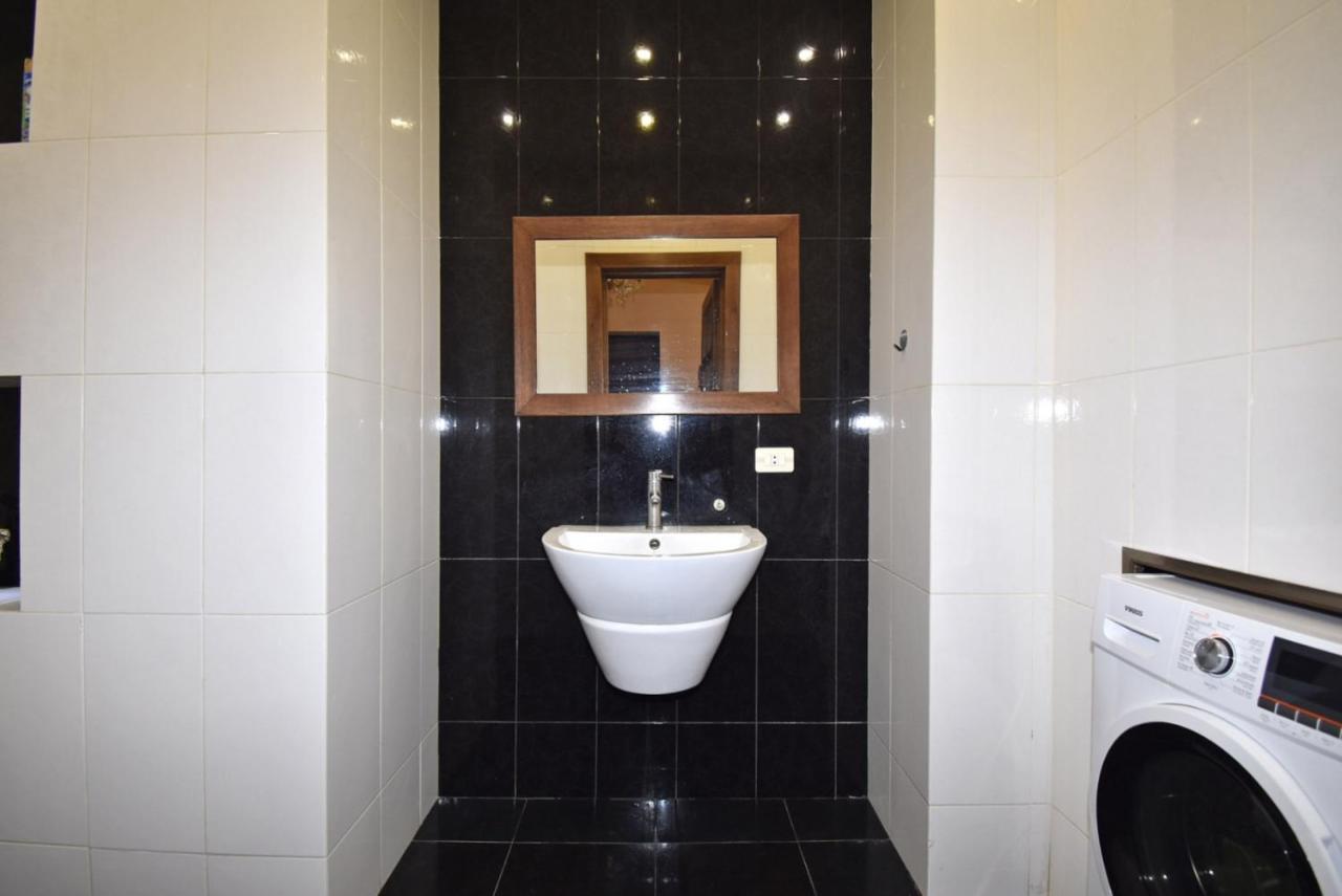 Homestay At City Center Erywań Zewnętrze zdjęcie
