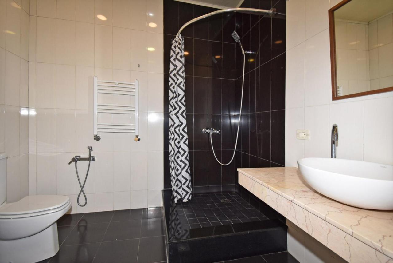 Homestay At City Center Erywań Zewnętrze zdjęcie